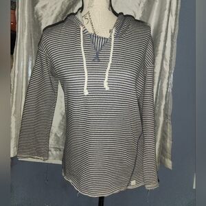 3/20.00. Billabong shirt.